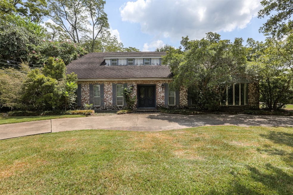816 Bunker Hill Rd, Houston, TX 77024 - photo 1