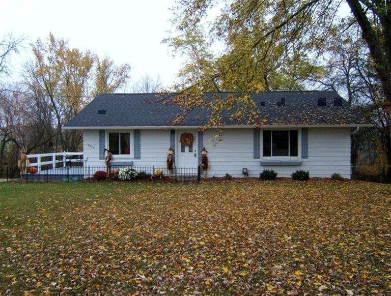 9480 Maple St, New Lothrop, MI 48460 - photo 1