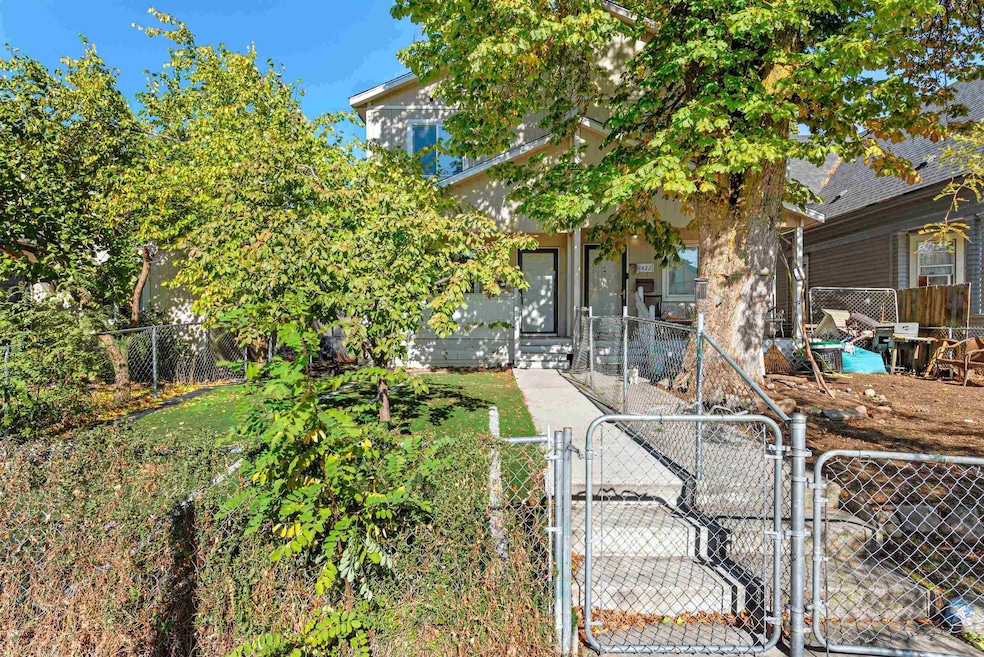 2424 W Dean Ave unit A, Spokane, WA 99201 - photo 1