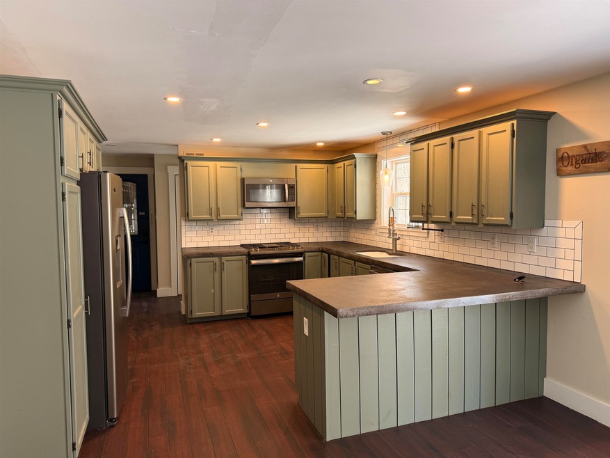 10 Henry Cotton Rd, Center Conway, NH 03813 - photo 1