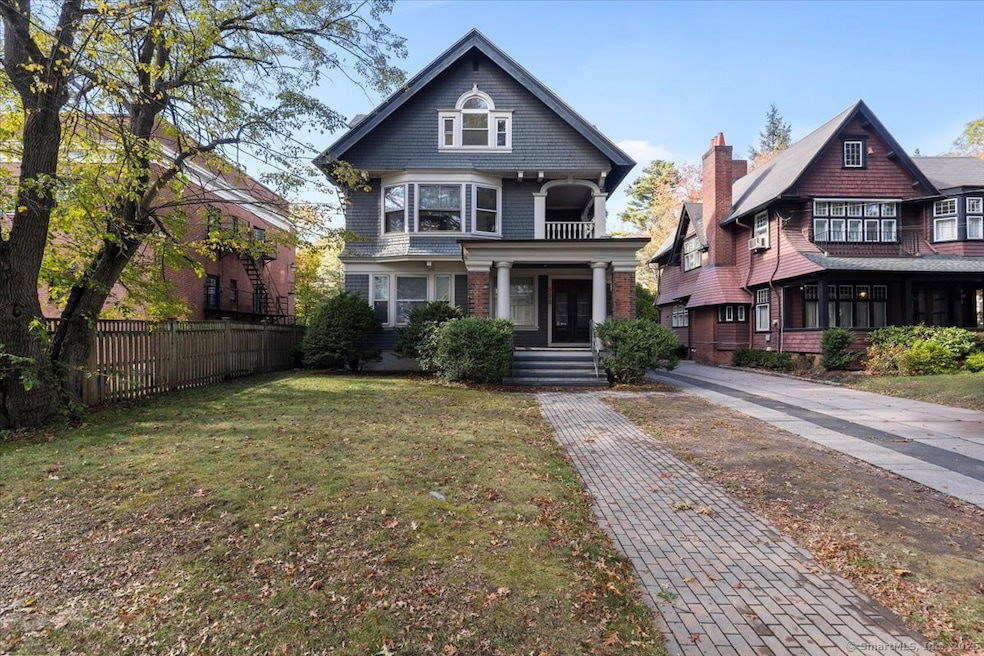 For Rent $2,190/month