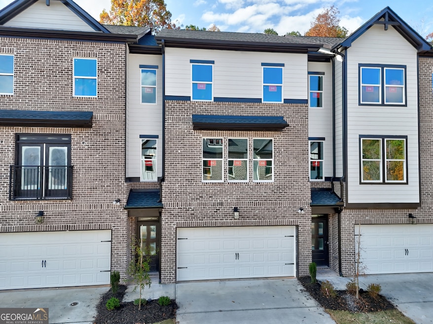 Pending $429,950 • Co-Listing Agent