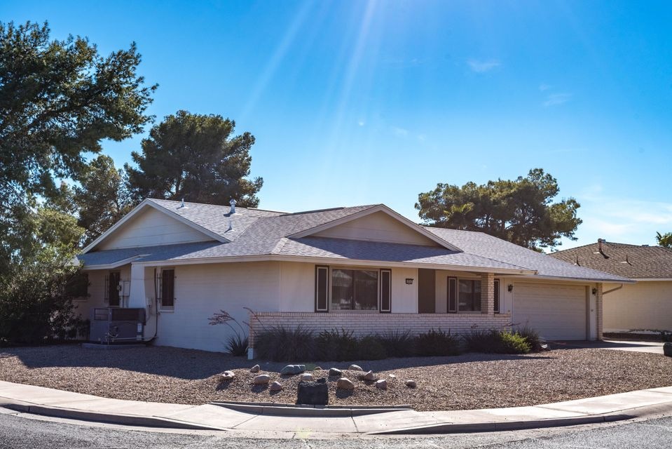 10501 W Mission Ln, Sun City, AZ 85351 - photo 1