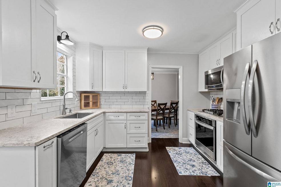 2804 Altadena South Way, Hoover, AL 35244 - photo 1