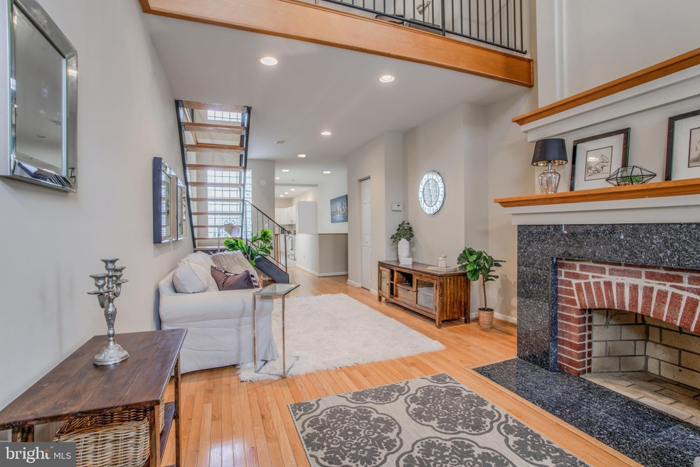 317 S Wolfe St, Baltimore, MD 21231 - photo 1