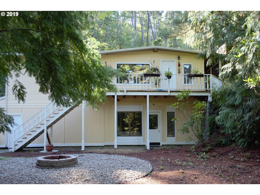 5854 Collard Lake Way, Florence, OR 97439 - photo 1