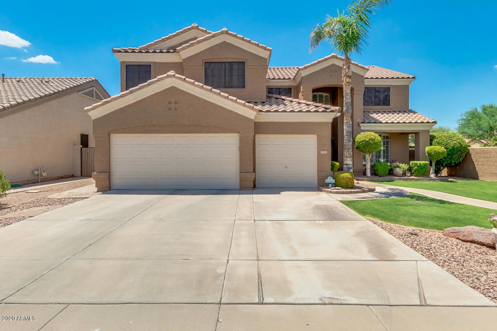 630 N Hawk Cir, Gilbert, AZ 85234 - photo 1