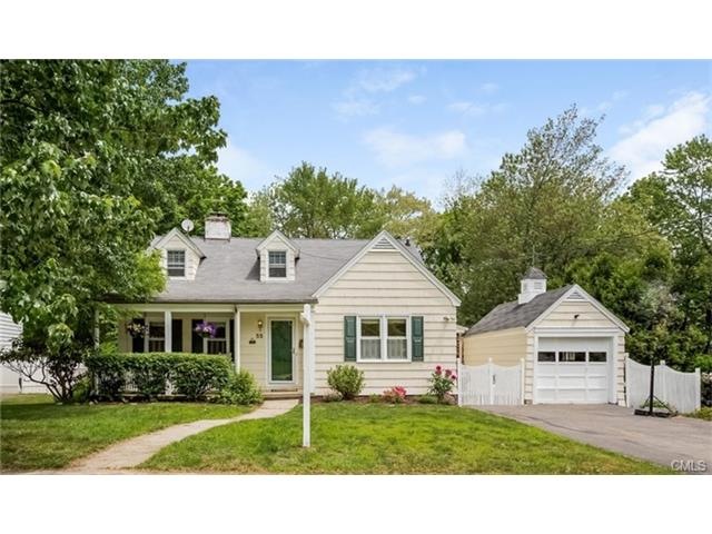 Welcome to 55 Lynnbrook!