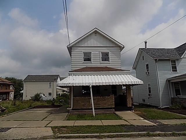 326 Emerson St, Vandergrift, PA 15690 - photo 1