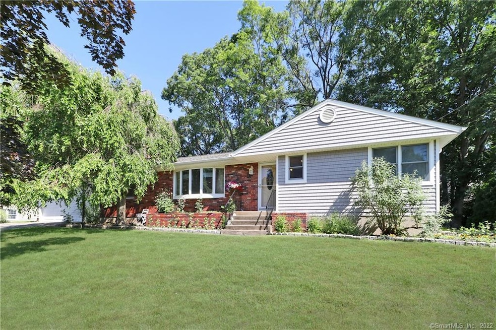 460 Overland Dr, Stratford, CT 06614 - photo 1