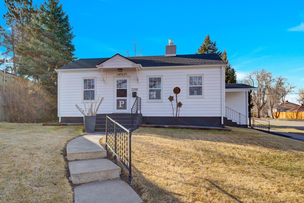 2200 2nd Ave MLS-02