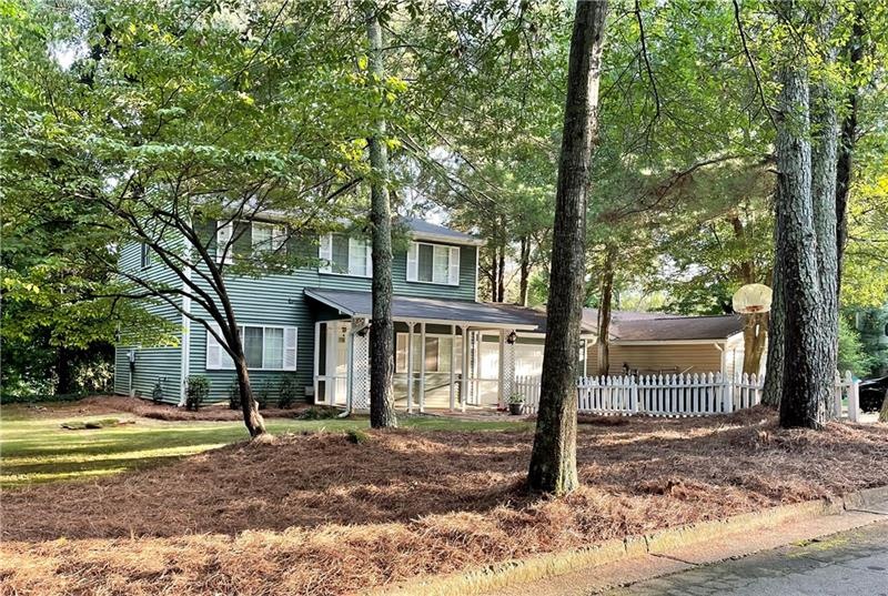 175 Worthington Hills Trace newly renovated interi