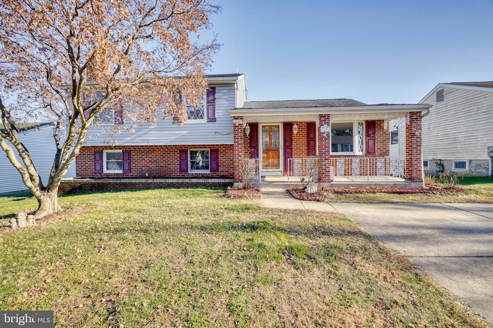 19 Woodmans Ct, Essex, MD 21221 - photo 1