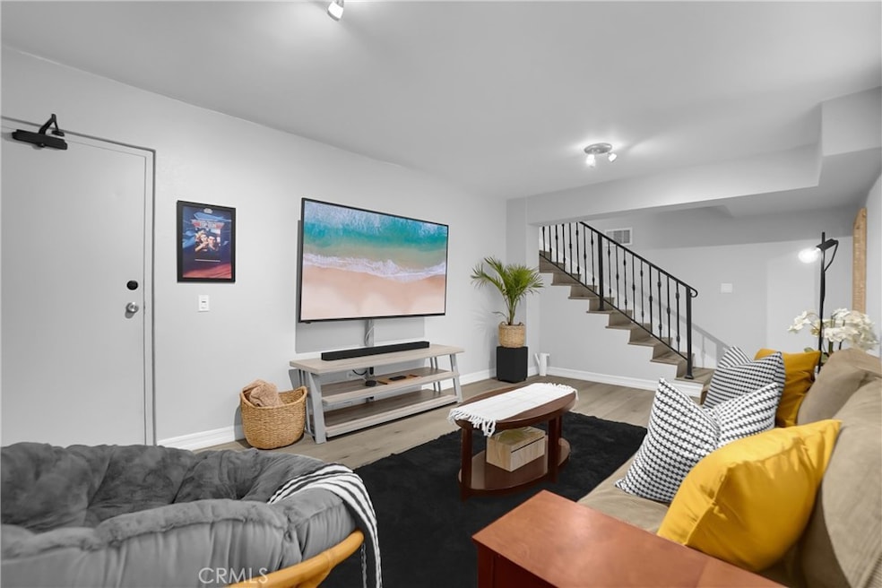 14634 Magnolia Blvd unit 4, Sherman Oaks, CA 91403 - photo 1