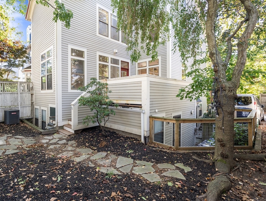 Sold $2,050,000 • Co-Listing Agent