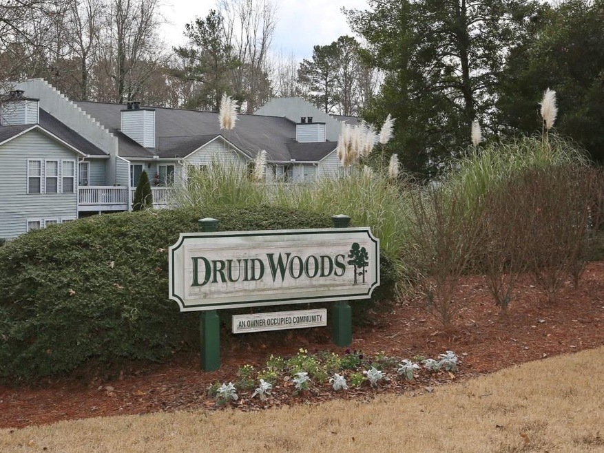 Welcome Home to Druid Woods