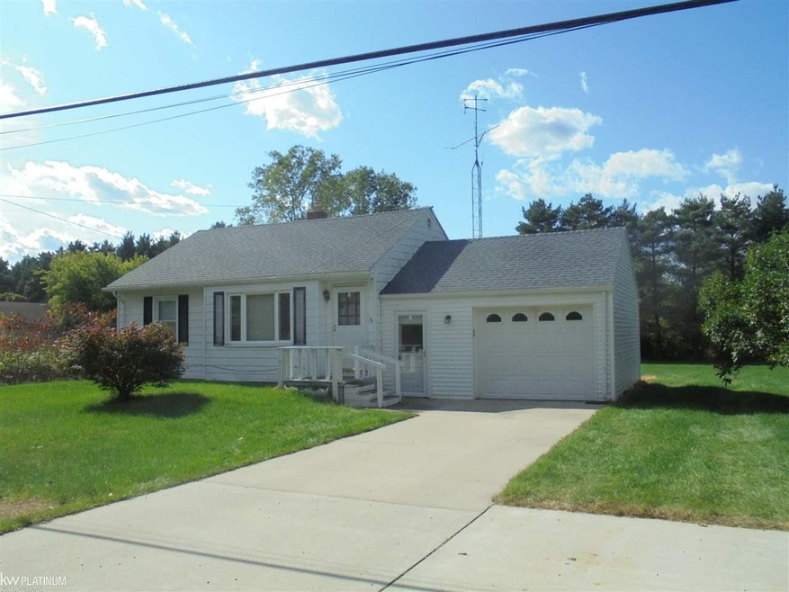 2961 Range Rd, Kimball, MI 48074 - photo 1