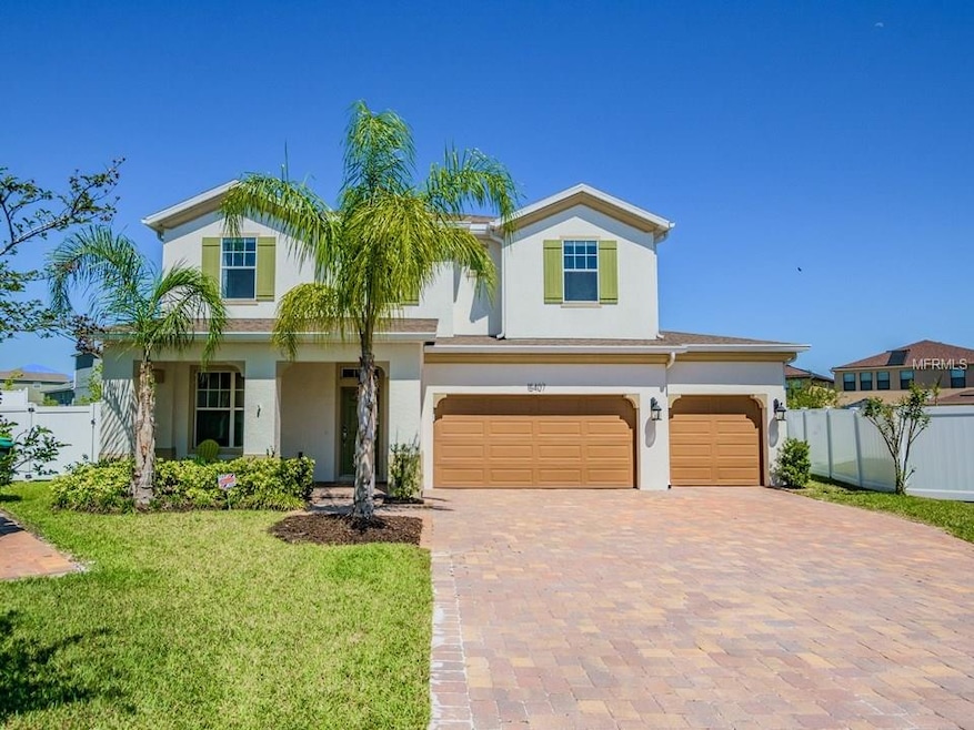 Gorgeous executive home on a large cul-de-sac lot 
