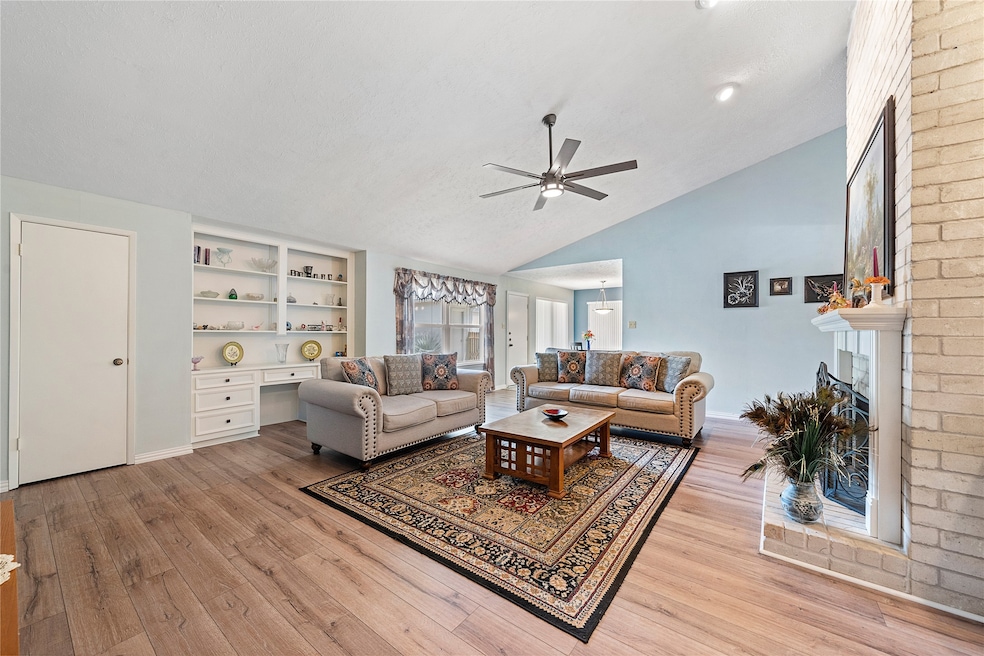 15714 Mesa Gardens Dr, Houston, TX 77095 - photo 1