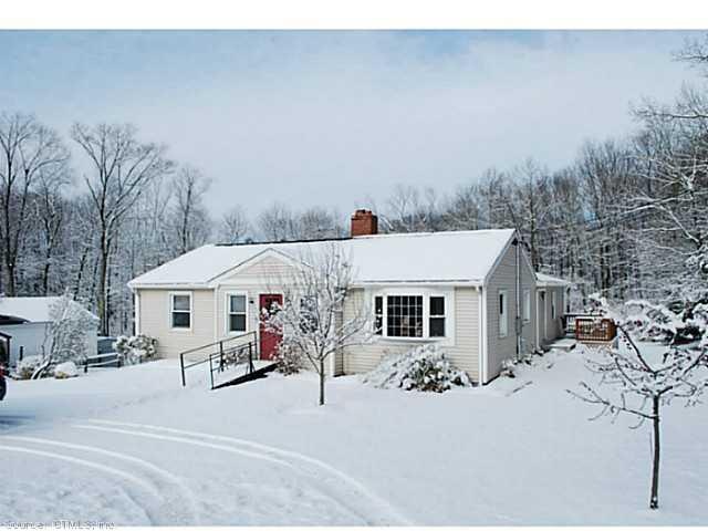 543 Middle Road Turnpike, Woodbury, CT 06798 - photo 1