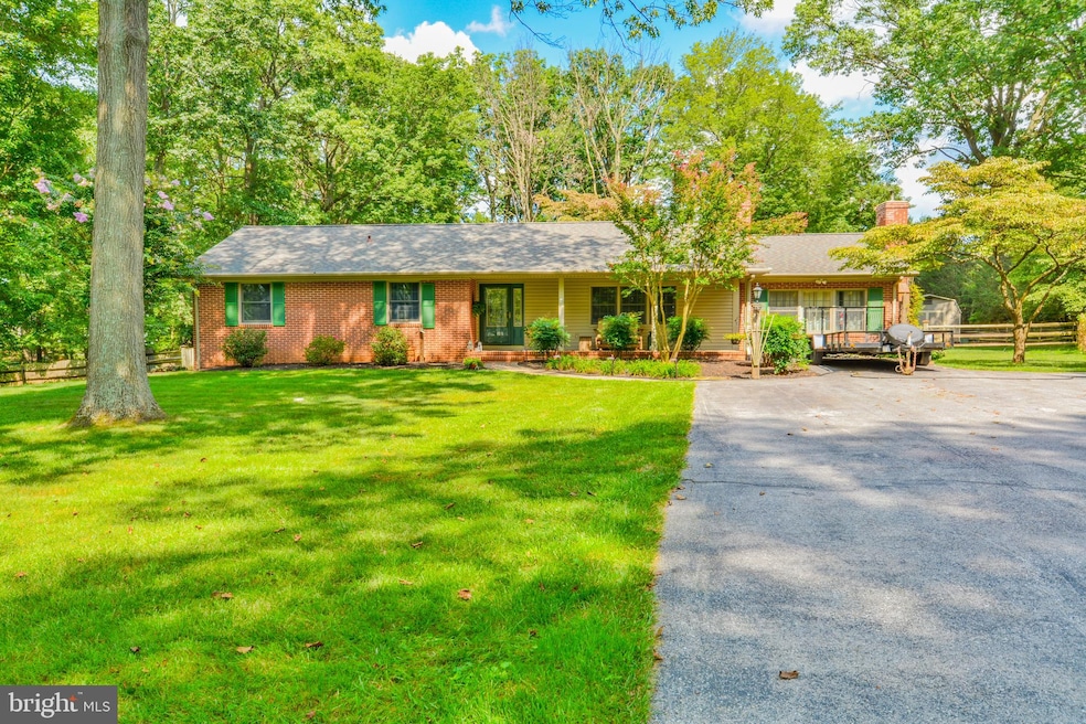 614 Blankner Rd, Sykesville, MD 21784 - photo 1