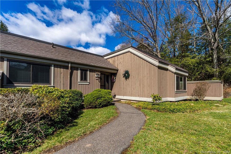 26 Heritage Cir unit B, Southbury, CT 06488 - photo 1