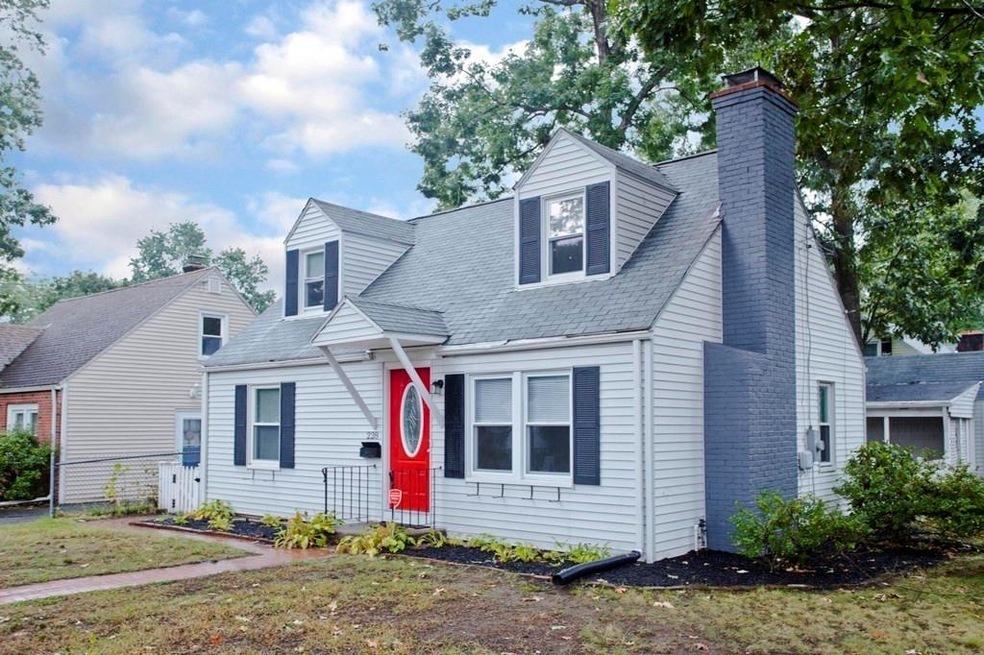 228 Shawmut St, Springfield, MA 01108 - photo 1