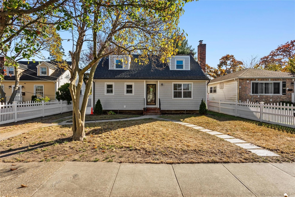 78 Jesse St, Freeport, NY 11520 - photo 1