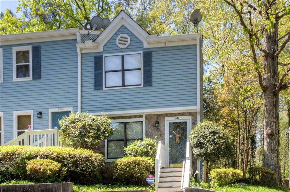 End Unit town home in Autumn Trace with updates an
