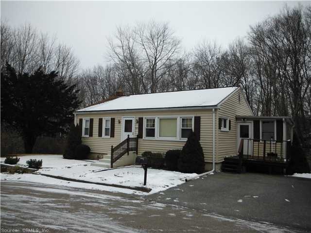 12 Hoover Ave, Norwich, CT 06360 - photo 1