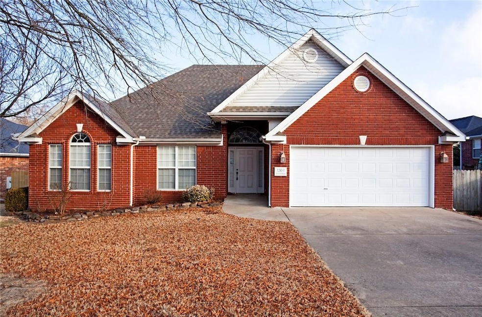 1304 Sanford Dr, Bentonville, AR 72712 - photo 1