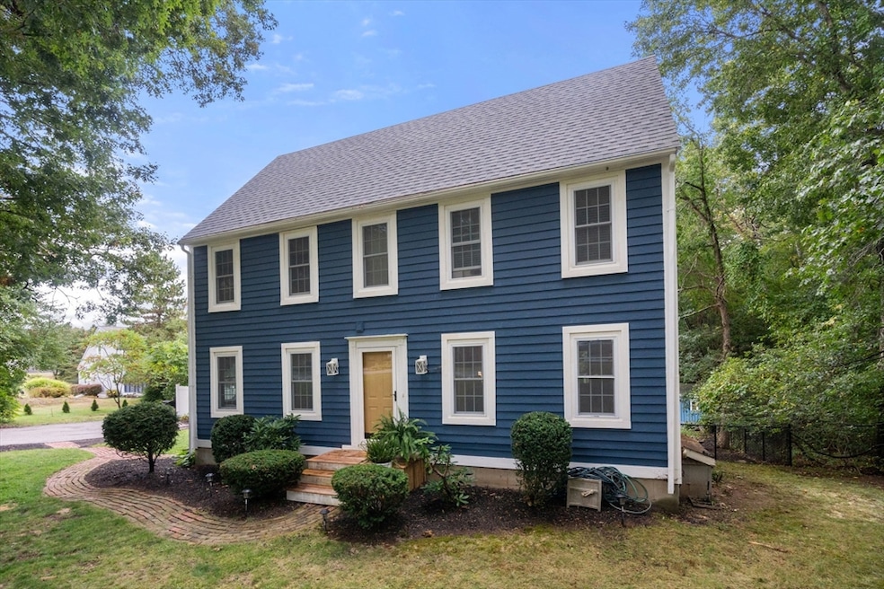 Pending $739,500 • Co-Listing Agent