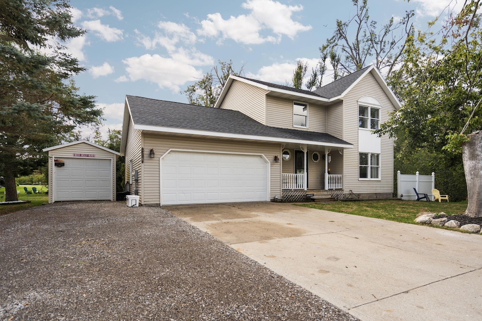 For Sale $379,900 • Co-Listing Agent