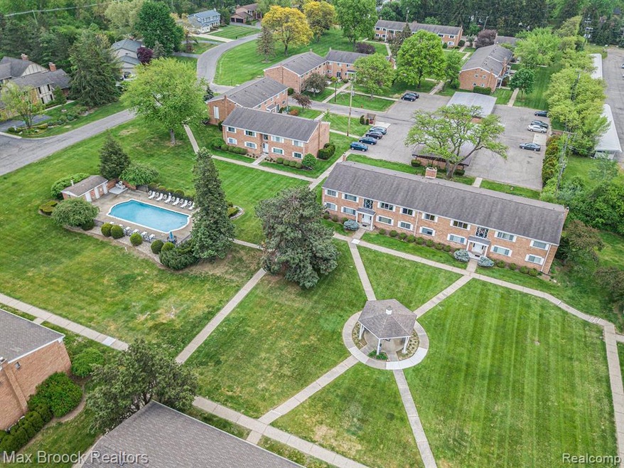 Beautiful Willoway Complex