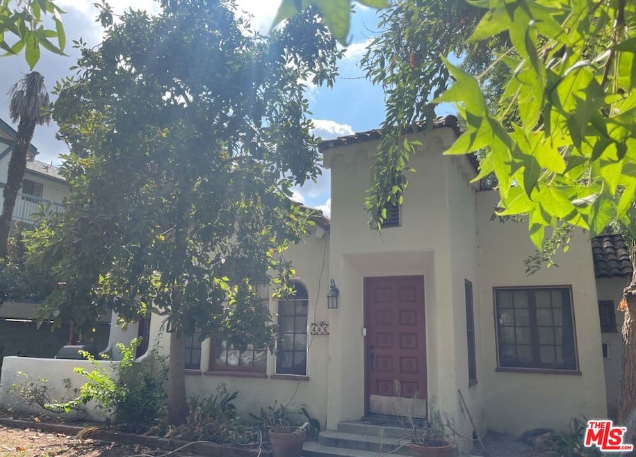 4448 Avocado St unit 4448 1/2, Los Angeles, CA 90027 - photo 1