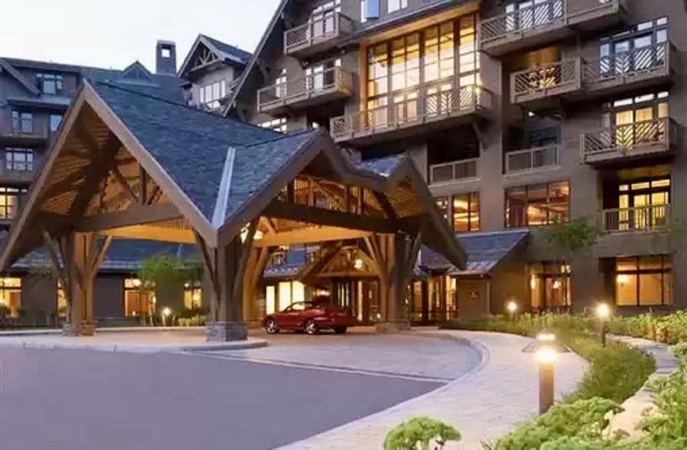 Sold $1,325,000 • Co-Listing Agent