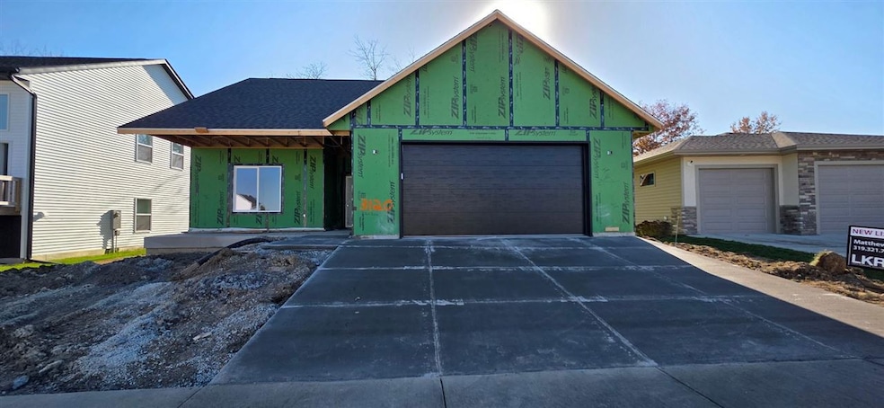 3120 Linden Ln, Muscatine, IA 52761 - photo 1