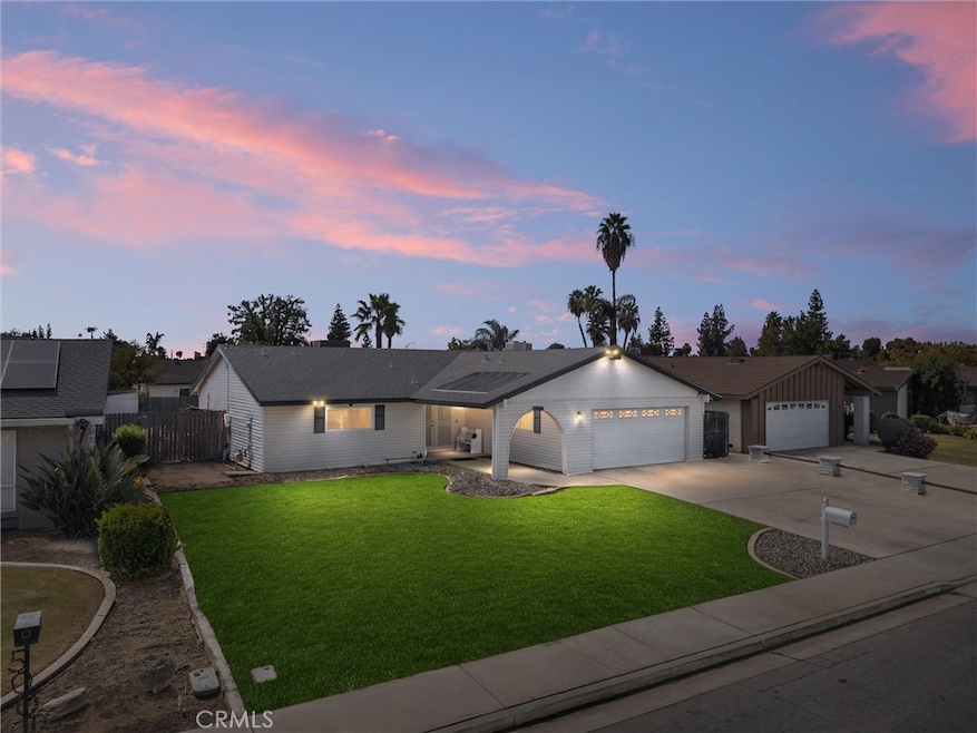 5005 Surrey Ln, Bakersfield, CA 93309 - photo 1