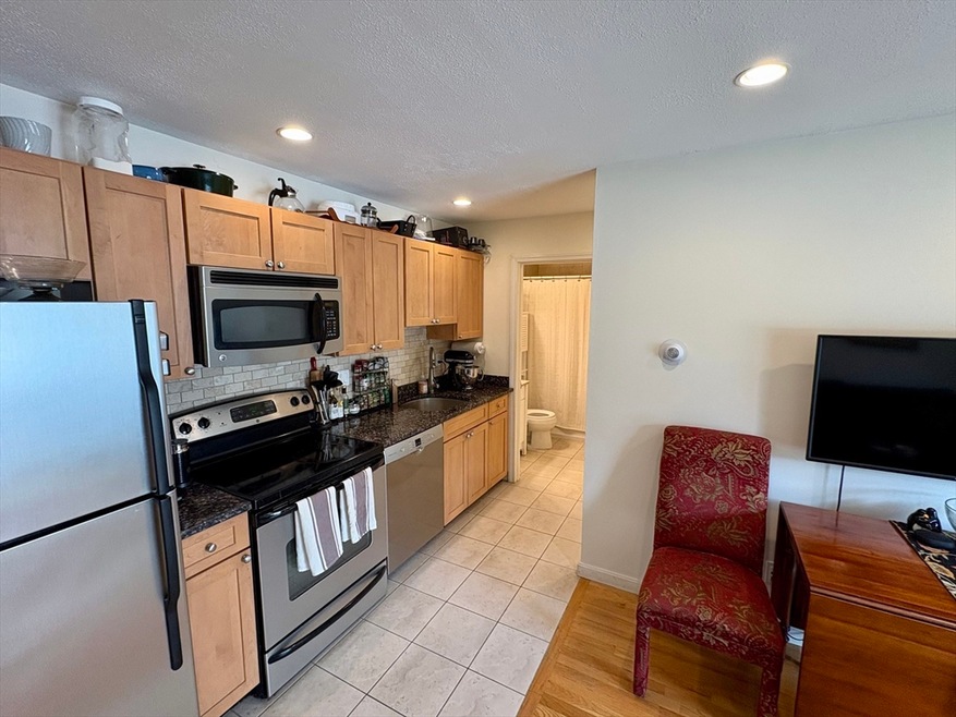 126 Clifton St unit 2, Cambridge, MA 02140 - photo 1
