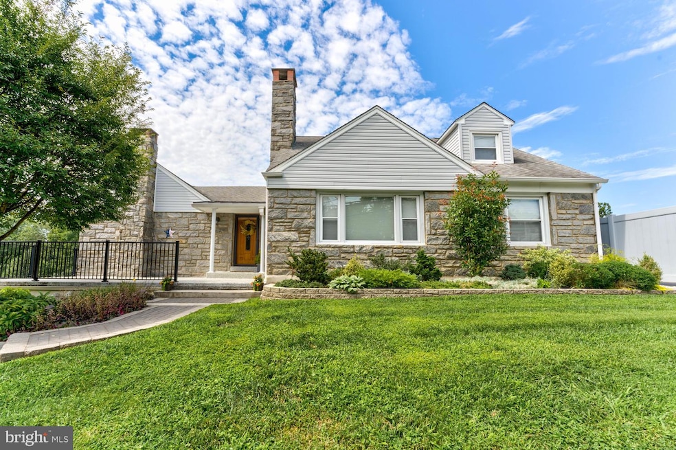 755 W Brookhaven Rd, Wallingford, PA 19086 - photo 1