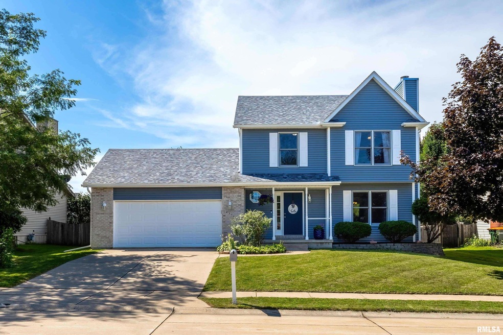 2351 W 61st St, Davenport, IA 52806 - photo 1