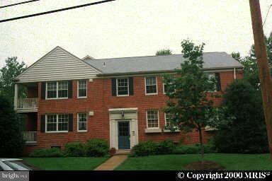 6540 10th St unit A1, Alexandria, VA 22307 - photo 1