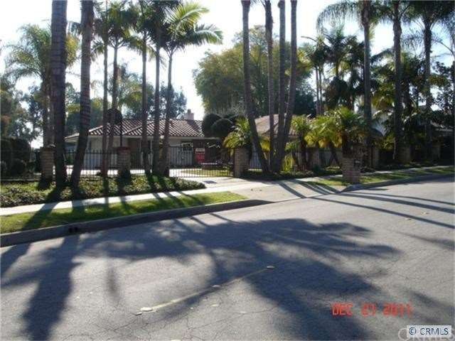 Gated front drive