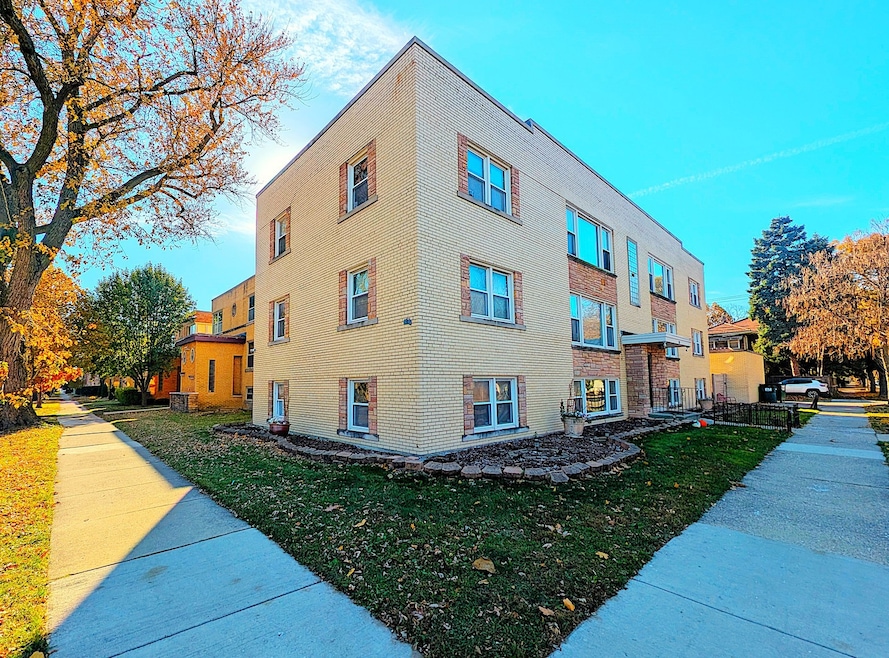 300 S Austin Blvd unit 2, Oak Park, IL 60304 - photo 1