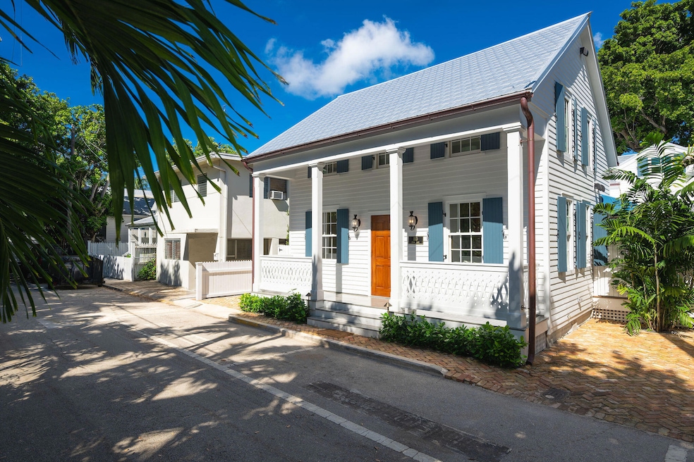1113 Stump Ln, Key West