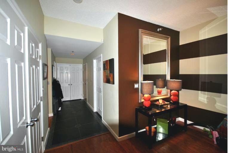 Anchorage Tower unit 1103, Baltimore, MD 21224 - photo 1