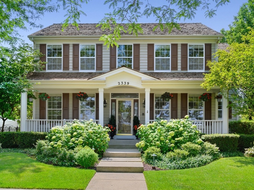 2339 Chestnut Ave, Glenview, IL 60026 - photo 1