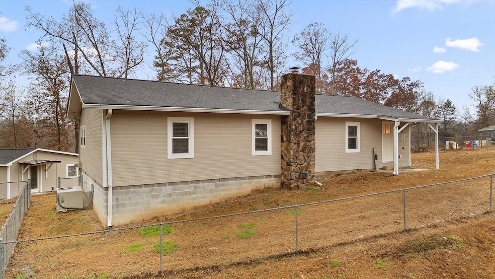 13747 Bretton Dr, Soddy Daisy, TN 37379 - photo 1