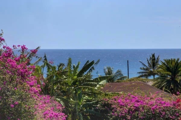 Ocean View from Landing to enter Manualoha 902