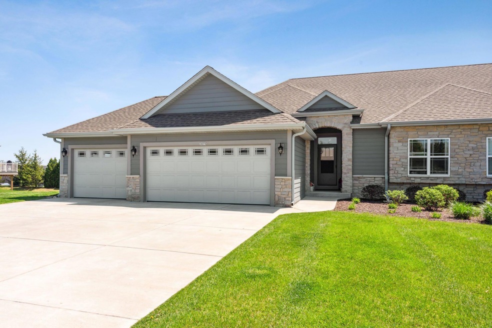 3075 Fairway View Ct